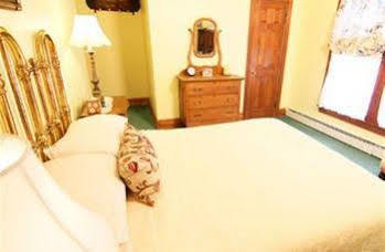 The Washington Irving Inn Tannersville Extérieur photo